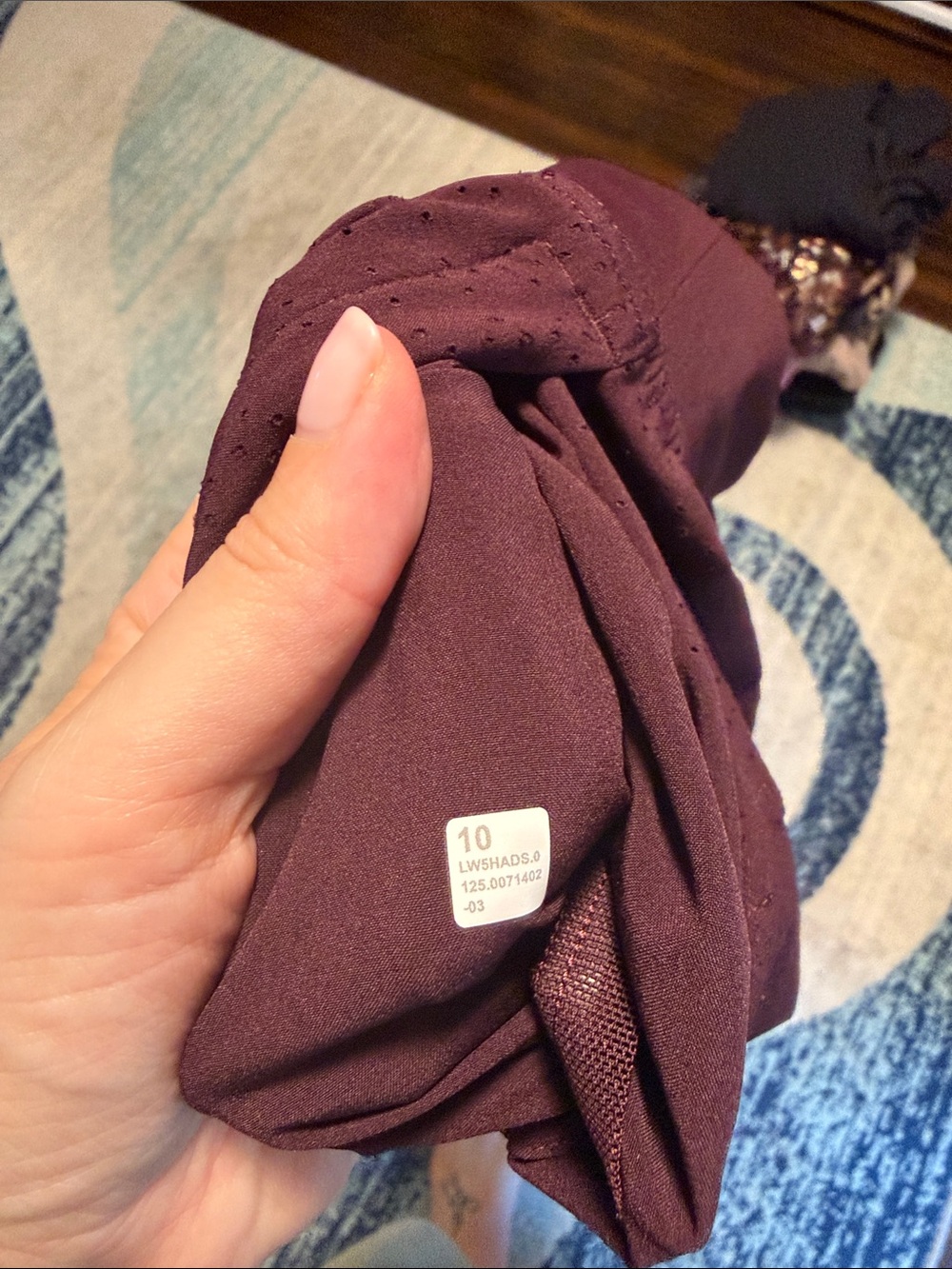 lululemon athletica Women's Burgundy Track Joggers 10 NWOT - Picture 5 of 5